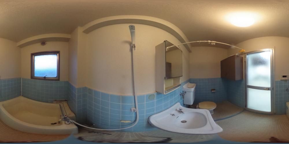 �o�X���[��