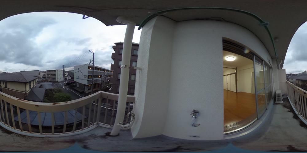 �o���R�j�[