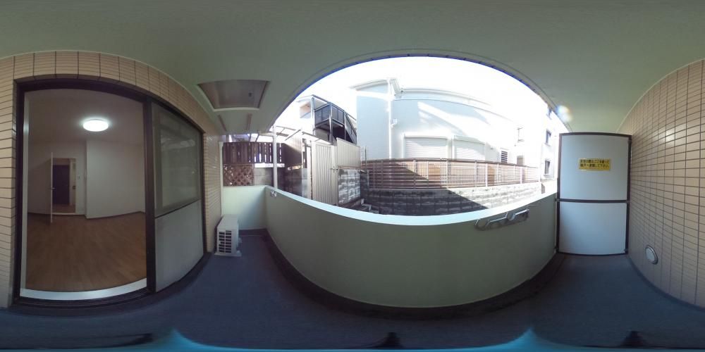 �o���R�j�[